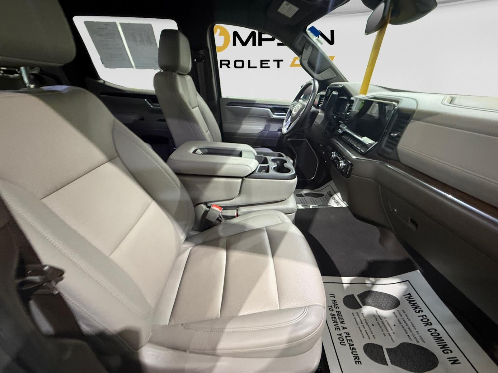 2025 GMC Sierra 1500 SLT