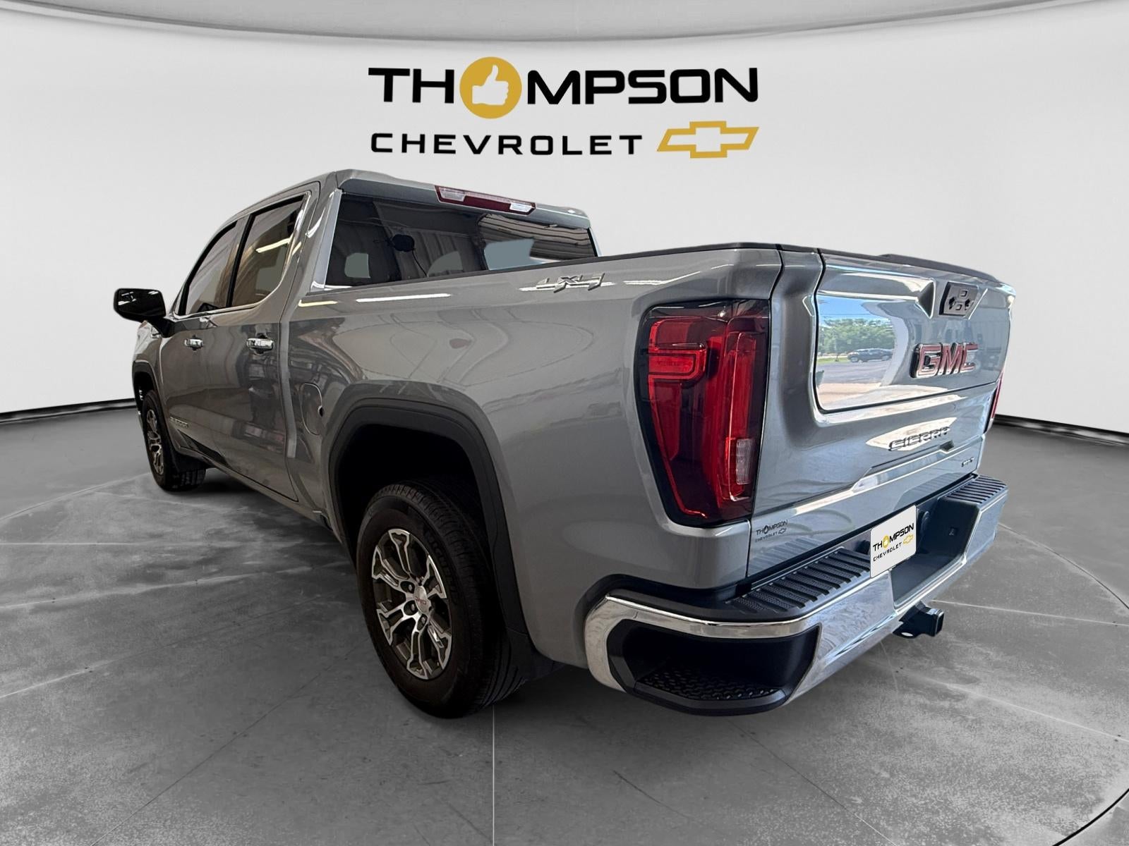 2025 GMC Sierra 1500 SLT