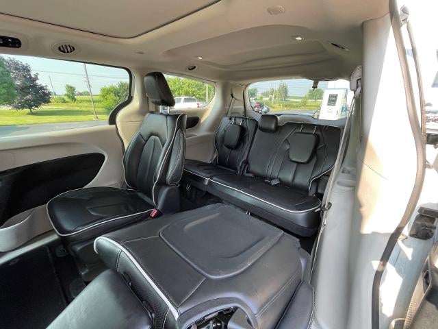 2023 Chrysler Pacifica Hybrid Limited