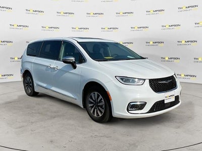 2023 Chrysler Pacifica Hybrid Limited